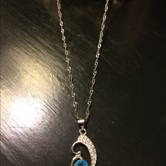 Topaz Pendant & Chain MADE IN USA - Picture 3 of 5